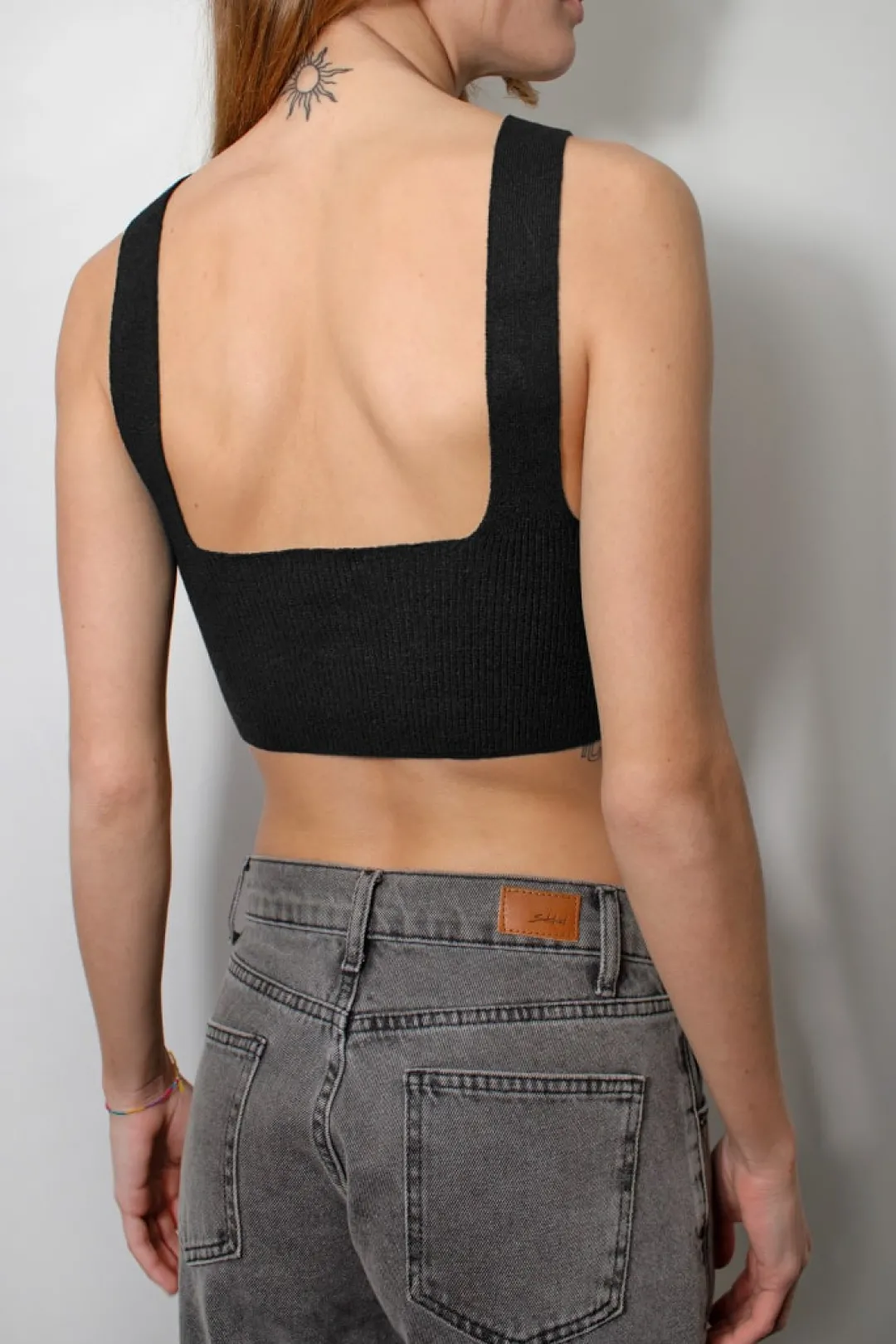 Subdued Top scollo sul retro Multicolor Discount